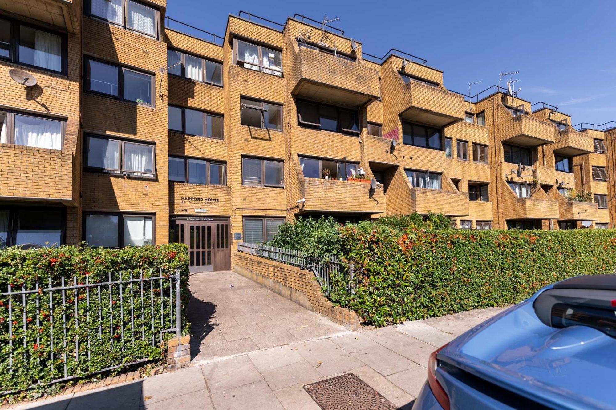 Luxury 3 Bedroom Flat With Balcony In Westbourne Park London Exterior photo